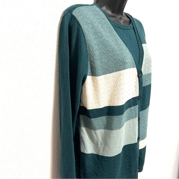 Alfred Dunner Woman Abstract Cardigan Sweater Size XL - Picture 4 of 14